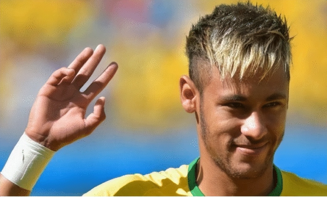 14岁去西班牙踢球,14年巴西天才少年从拜仁到皇马