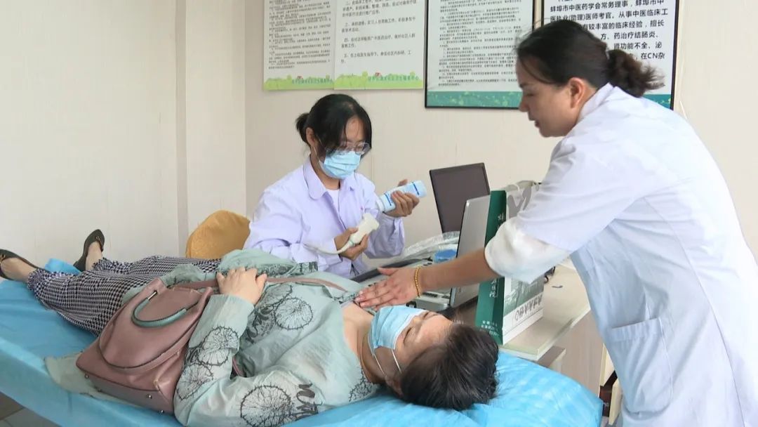 社区医院请专家义诊前期宣传,社区人员义诊活动