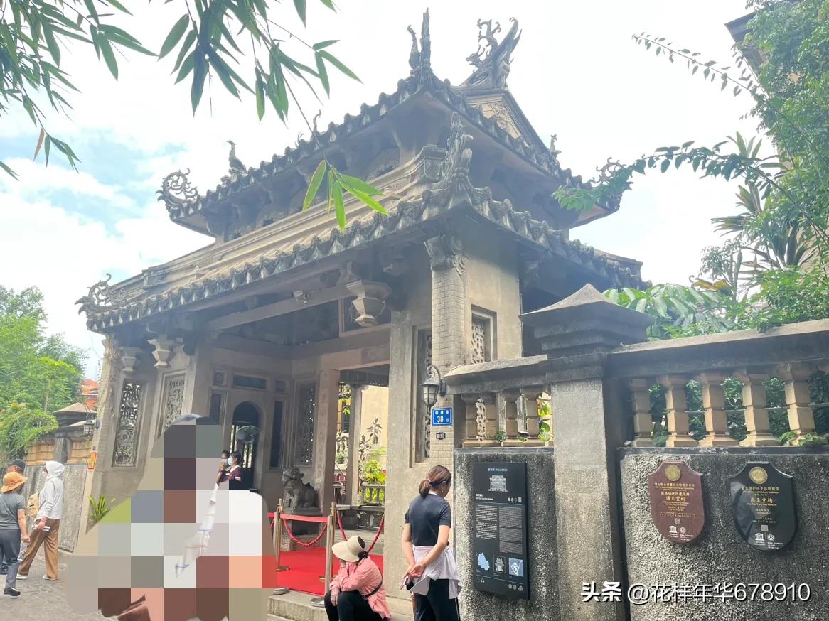 美丽的鼓浪屿鹭岛游艇夜游,美丽的厦门鼓浪屿海边沙滩风景