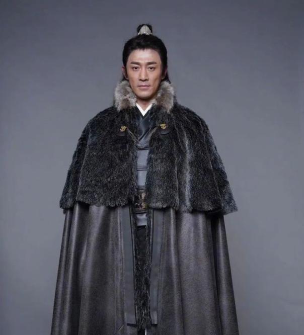 难以超越的13个经典角色,新旧对比15位毁经典的辣眼睛角色