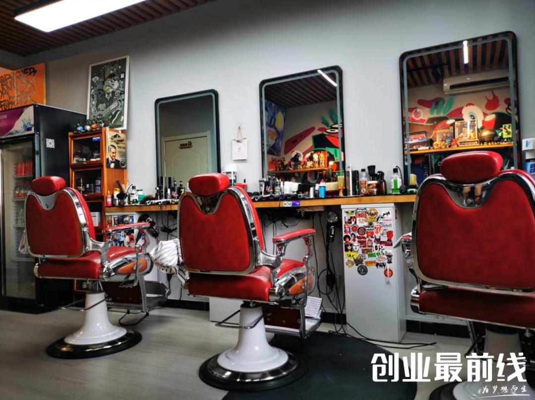 不推销不办卡的理发店如何回本,男士理发馆怎么盈利最大化