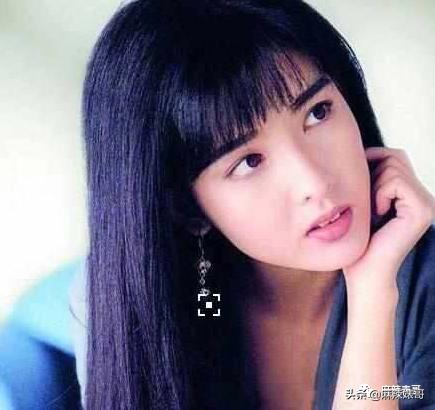 被老公叫去给他朋友表演，这是嫁了个什么人啊？