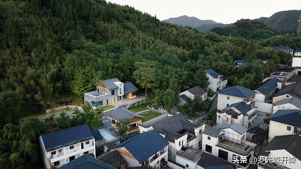残破倒塌的石房与土屋的改造新生，杭州——让建筑空间与自然对话