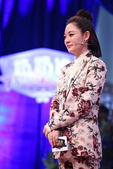 鲜妆辉映桃花红,鲜妆护肤