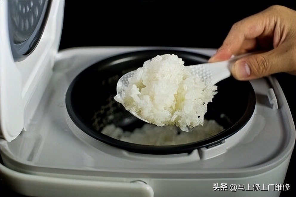 宿舍用电饭锅有什么需要注意的,买小型电饭锅需要注意啥