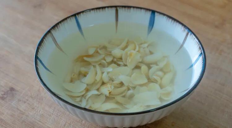 中老年人每天吃多少高蛋白合适,老人多食高蛋白食物好吗