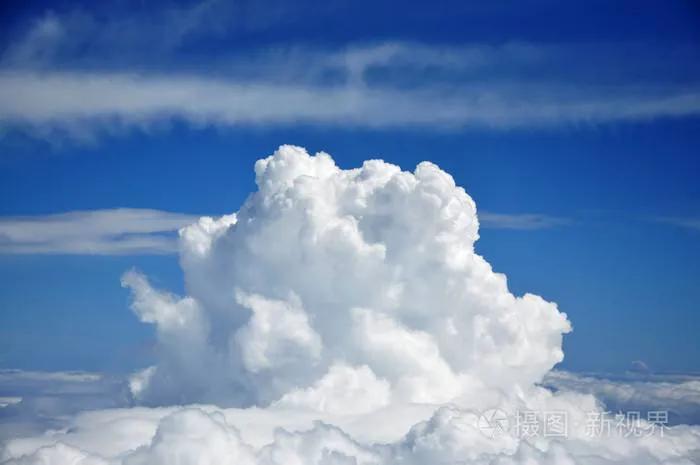 世事本无常聚散无定数珍惜眼前人,每日文摘世事总无常聚散终是缘