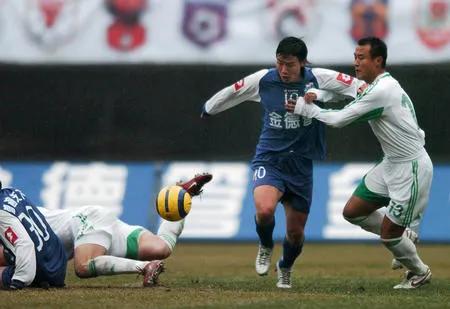 重温鲁能2010夺冠,重温2005年足协杯联赛之鲁能泰山