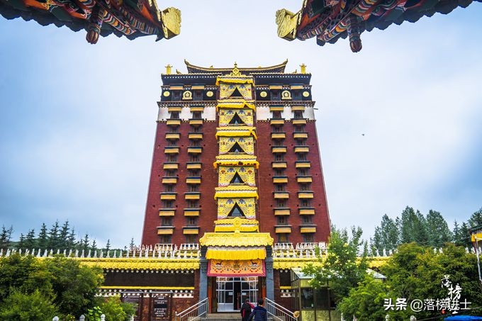 甘南哪个时间更值得去看看,在甘南的神仙美景里露营一晚