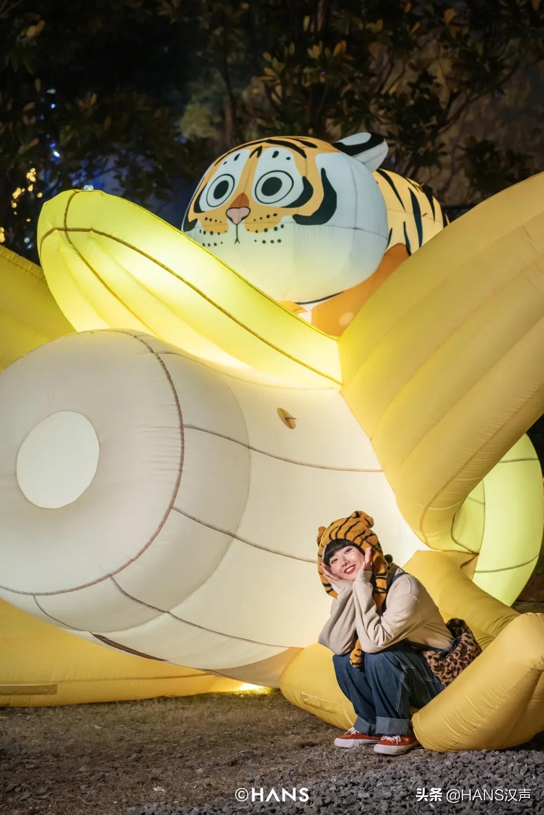 请注意！胖虎出没武汉街头