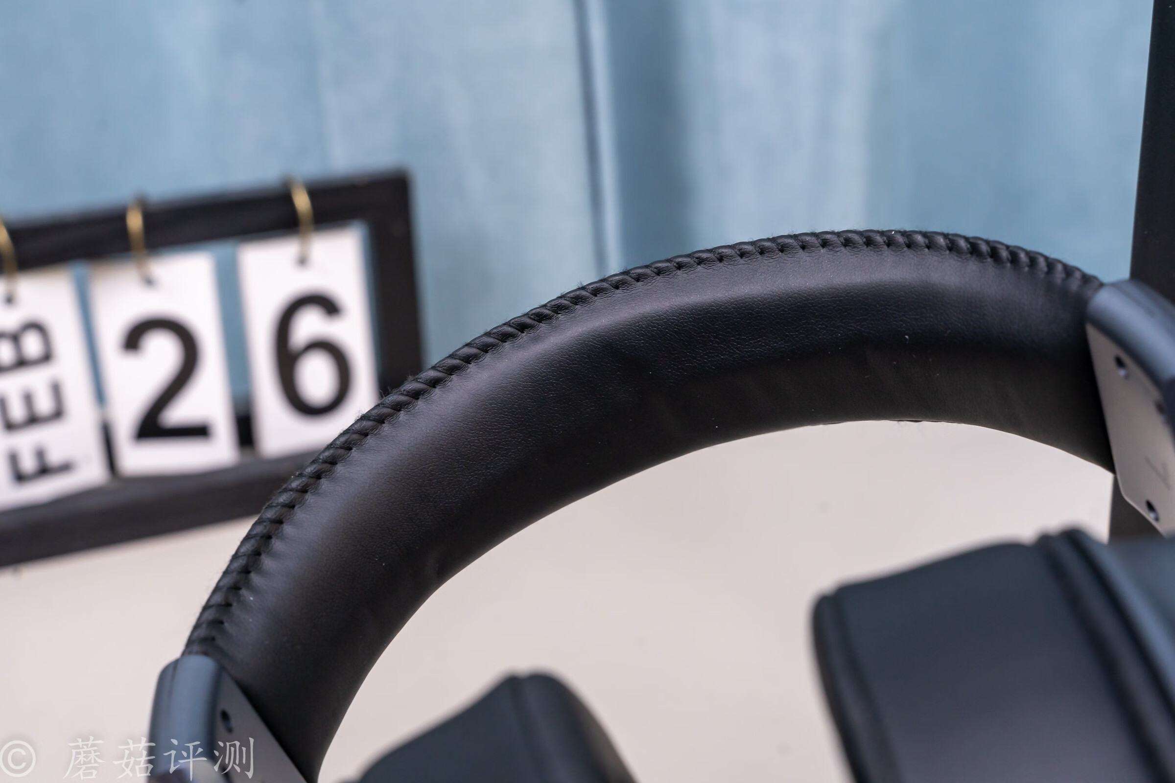 雷柏vh800蓝牙耳机打和平精英实测,雷柏rapoovm700无线蓝牙游戏耳机