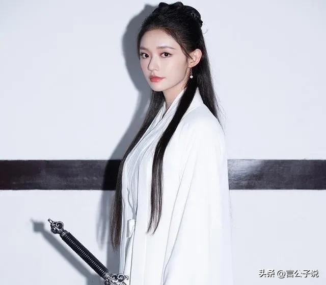 12位颜值不够还演绝色美人的女星,最耐看的7位女星第一却无人能及