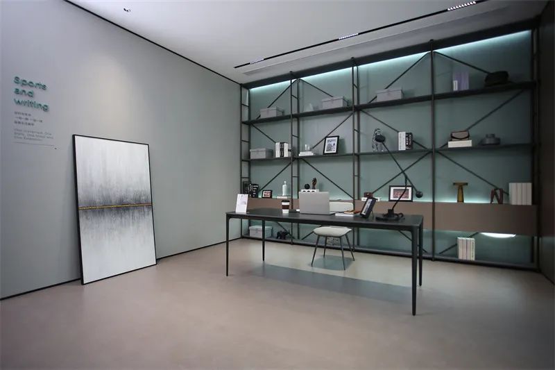 冠军的父母看到孩子夺冠,冠军的家庭