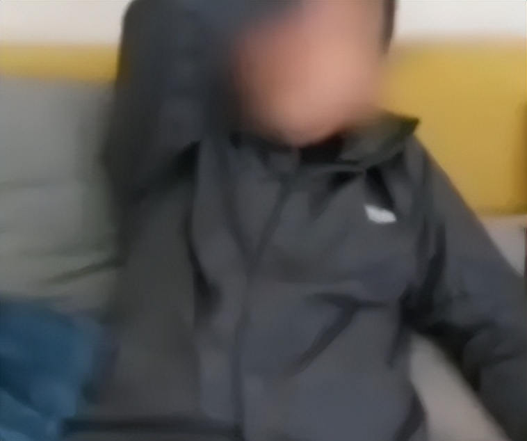 “我只是买个五千块钱的发卡而而已，怎么就是虚荣了？”