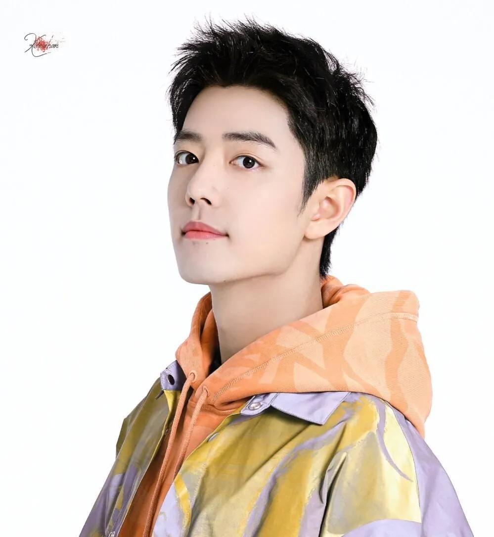 眼距宽却很好看的男明星,眼睫毛特别长的男明星