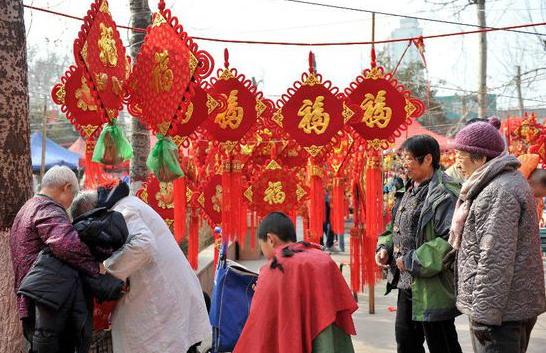 年是怎么来历的,年的来历讲了什么