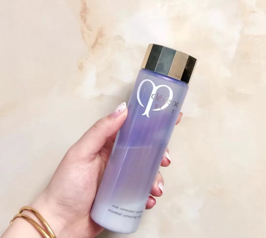 黛珂爽肤水补水效果怎么样,干皮黛珂爽肤水