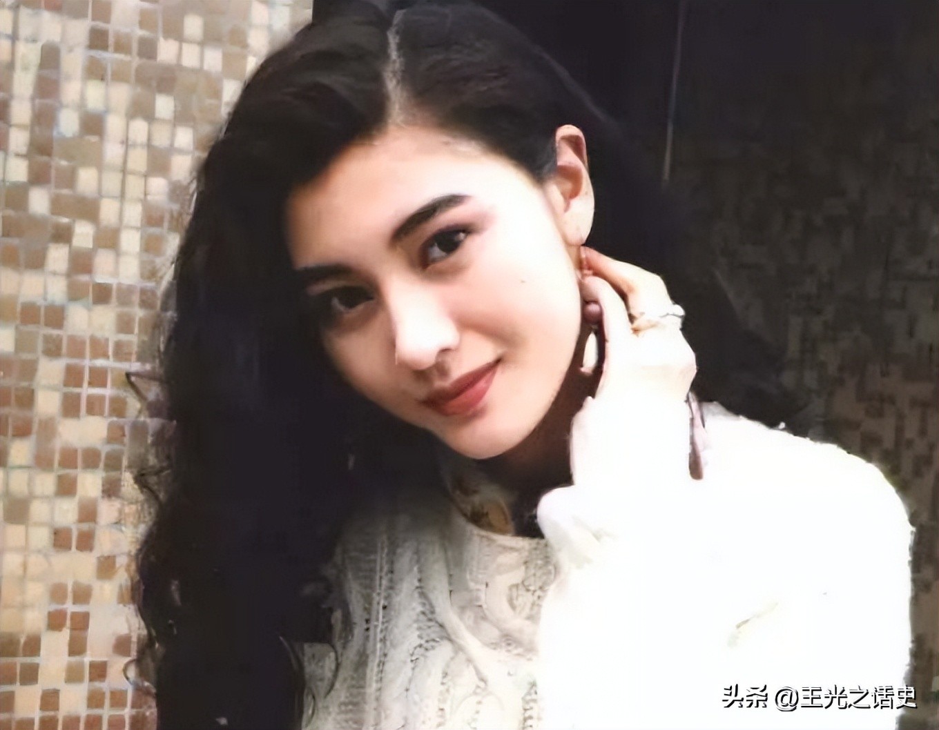 李嘉欣是汉族还是葡萄牙人,李嘉欣为什么是葡萄牙国籍