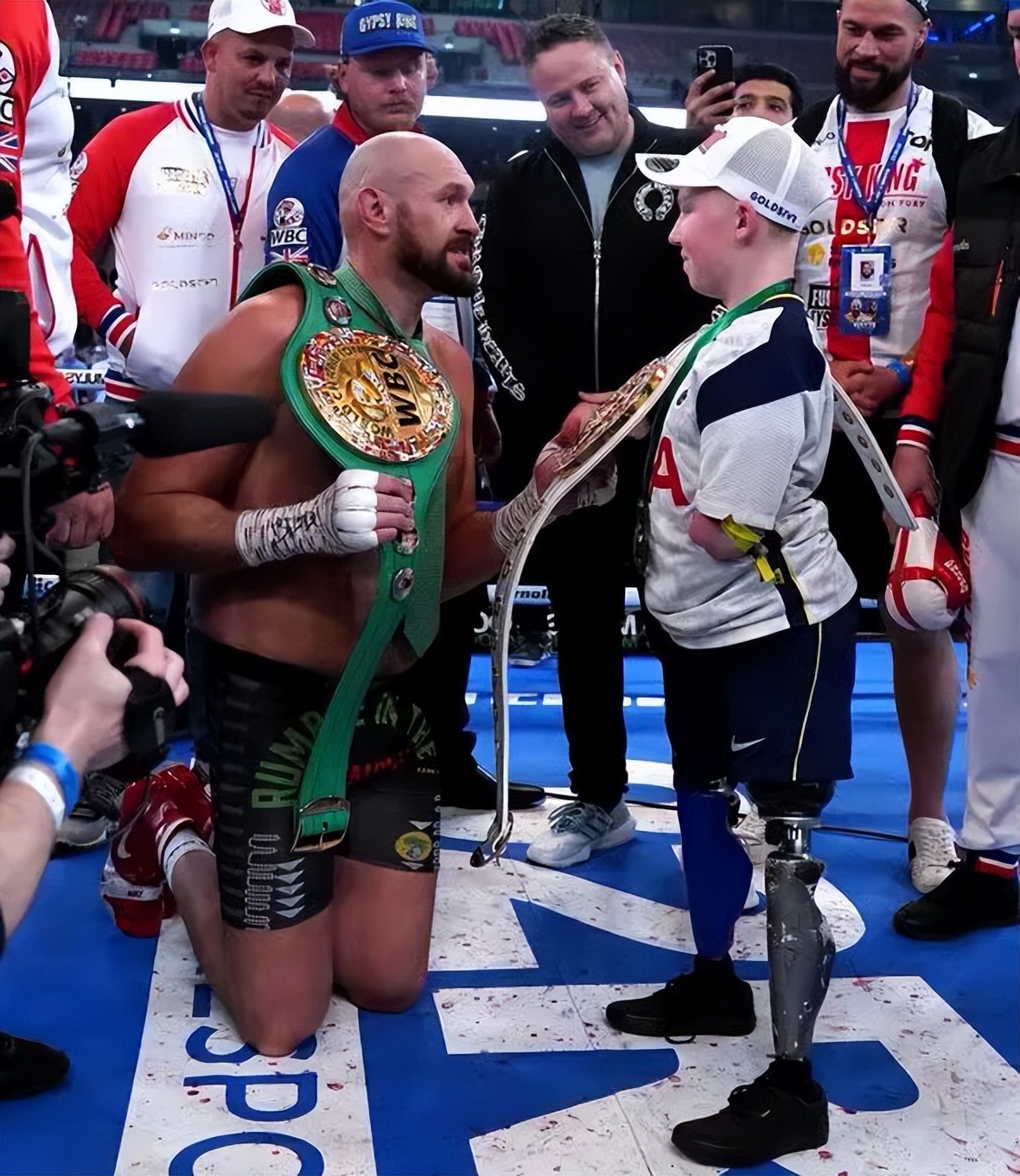 埃迪·赫恩坚信富里不会退役，预测下一战将对阵铁血纳干诺