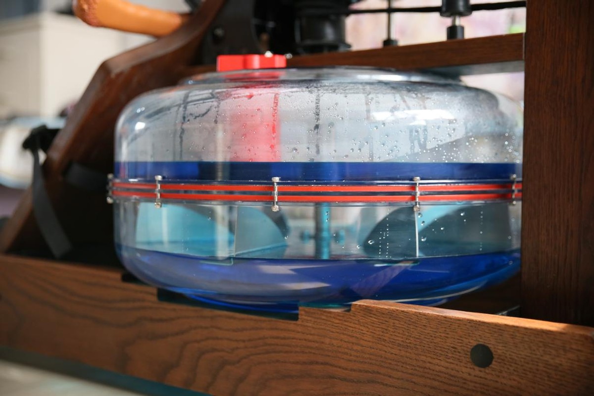 如何用划船机半年的时间减肥40斤,20分钟划船机减脂教程