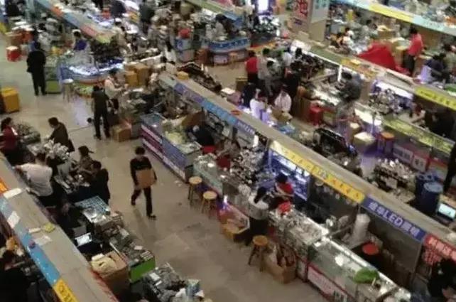 爬得越高摔得越惨的人,爬得越高越摔越惨