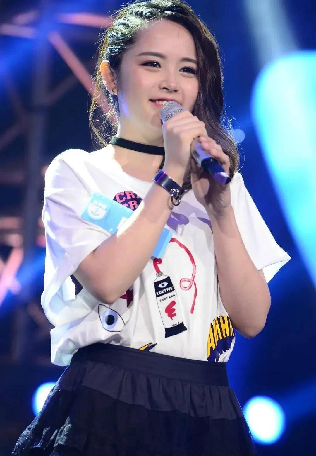 超级女声李宇春是哪一年的,李宇春超级女声现状