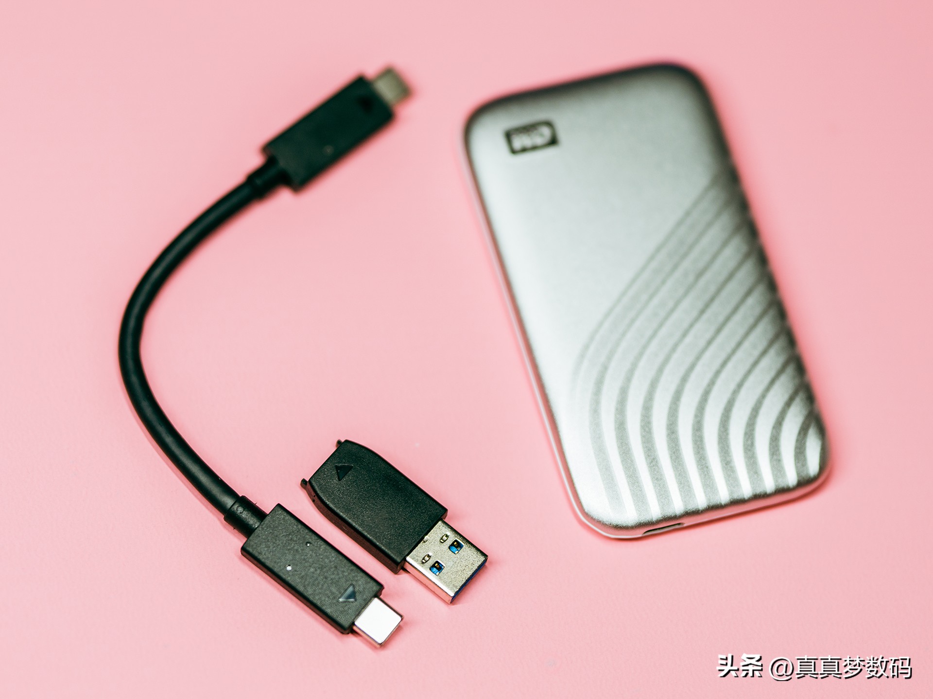 wd固态移动硬盘推荐评测,wdmypassportssd移动硬盘拆解