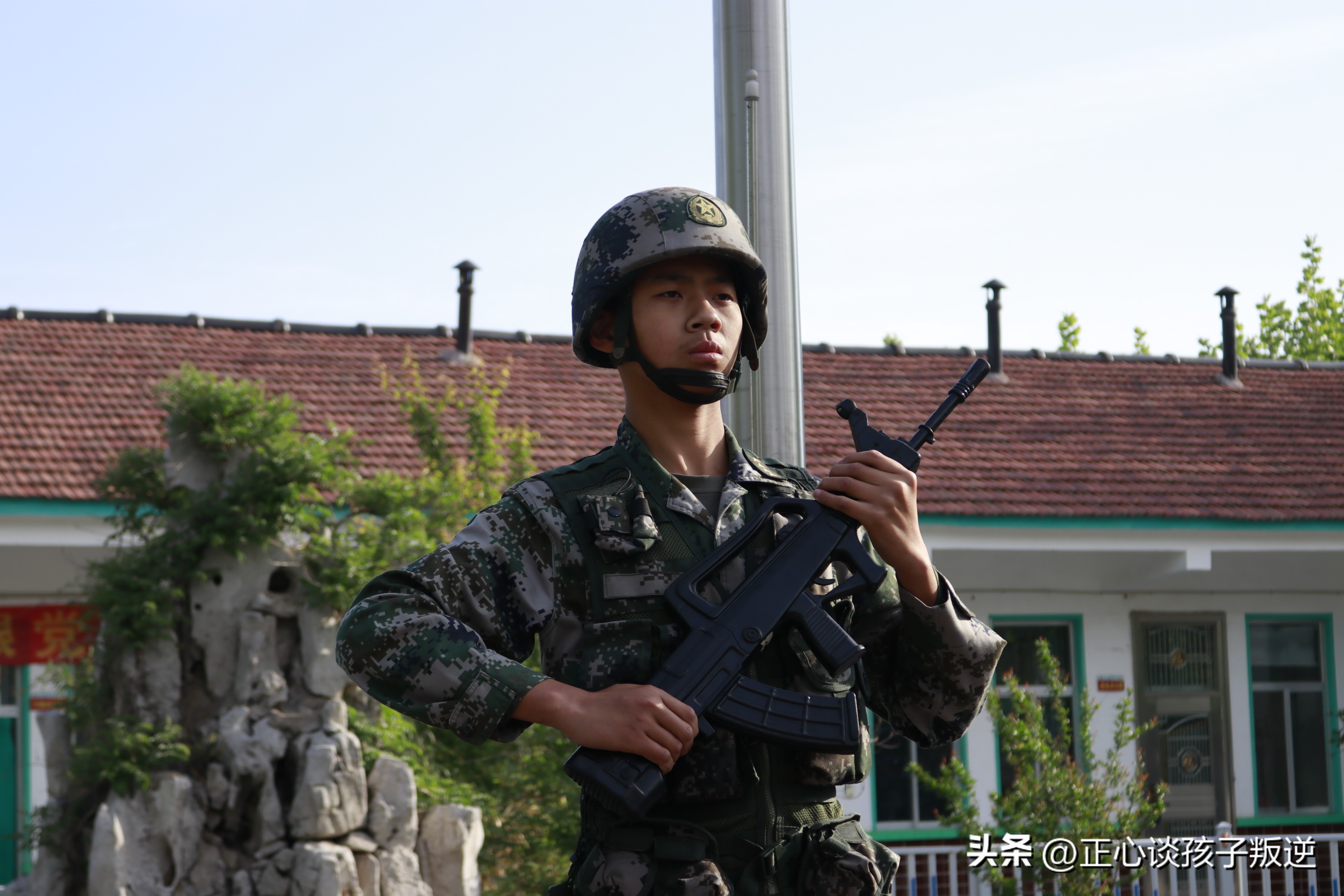 怎样对待十四岁男孩的早恋,男孩10多岁早恋怎么引导