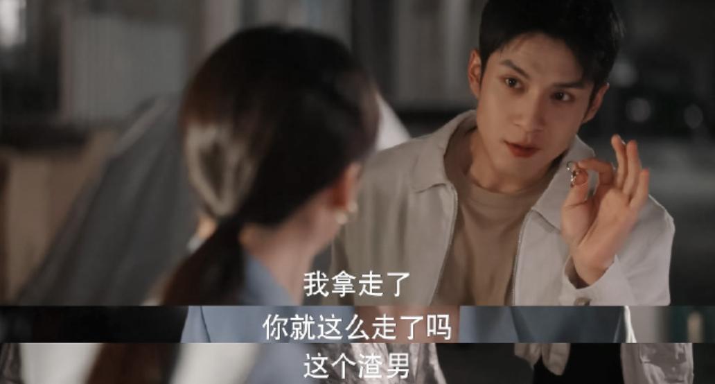 夫妻表面恩爱私下老婆出轨,中年夫妻的感情出轨危机