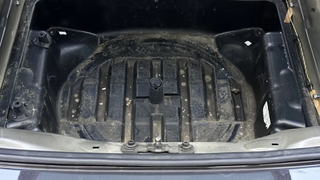 r36翻新改造全过程,大众r36这么老的车怎么还卖这么贵