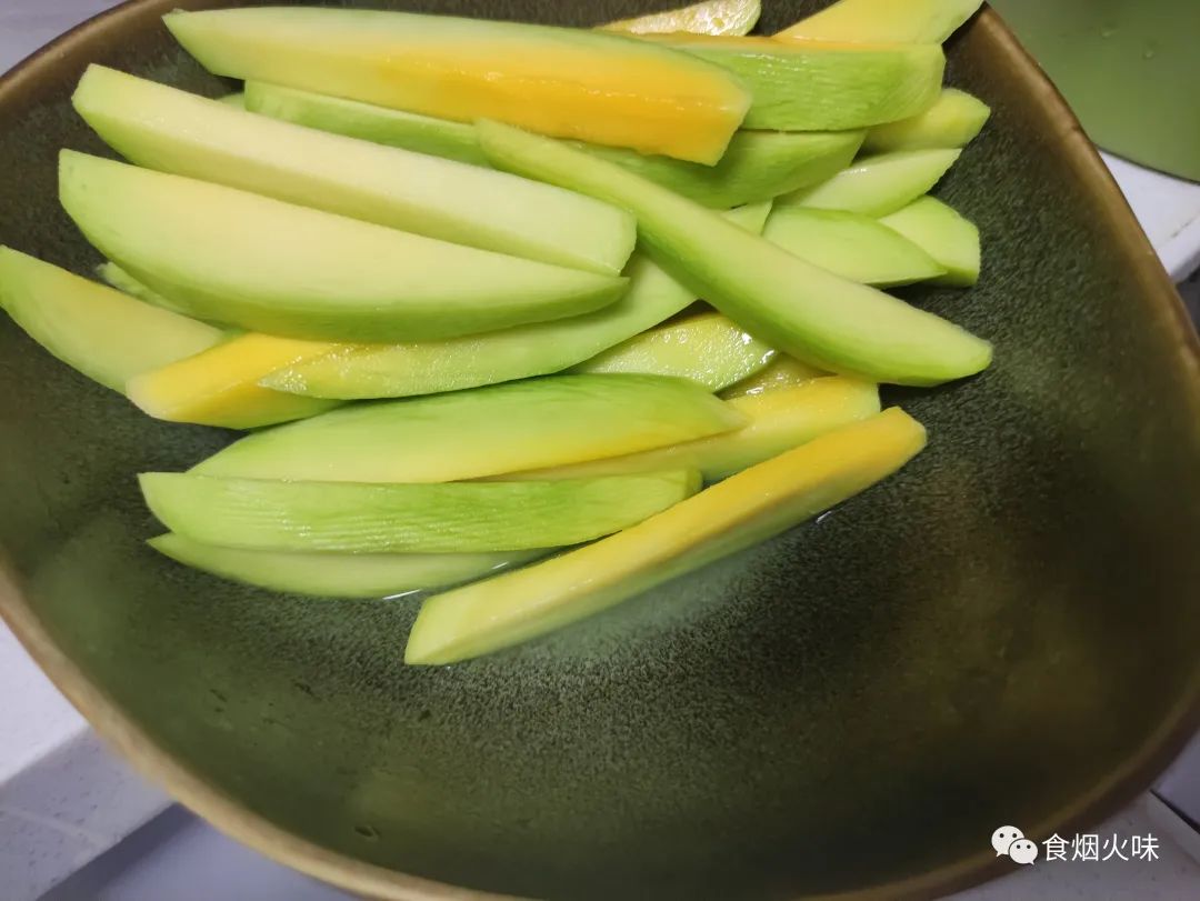 遇到它别手软，一生津止咳，二保护视力，三缓解便秘，不懂吃可惜