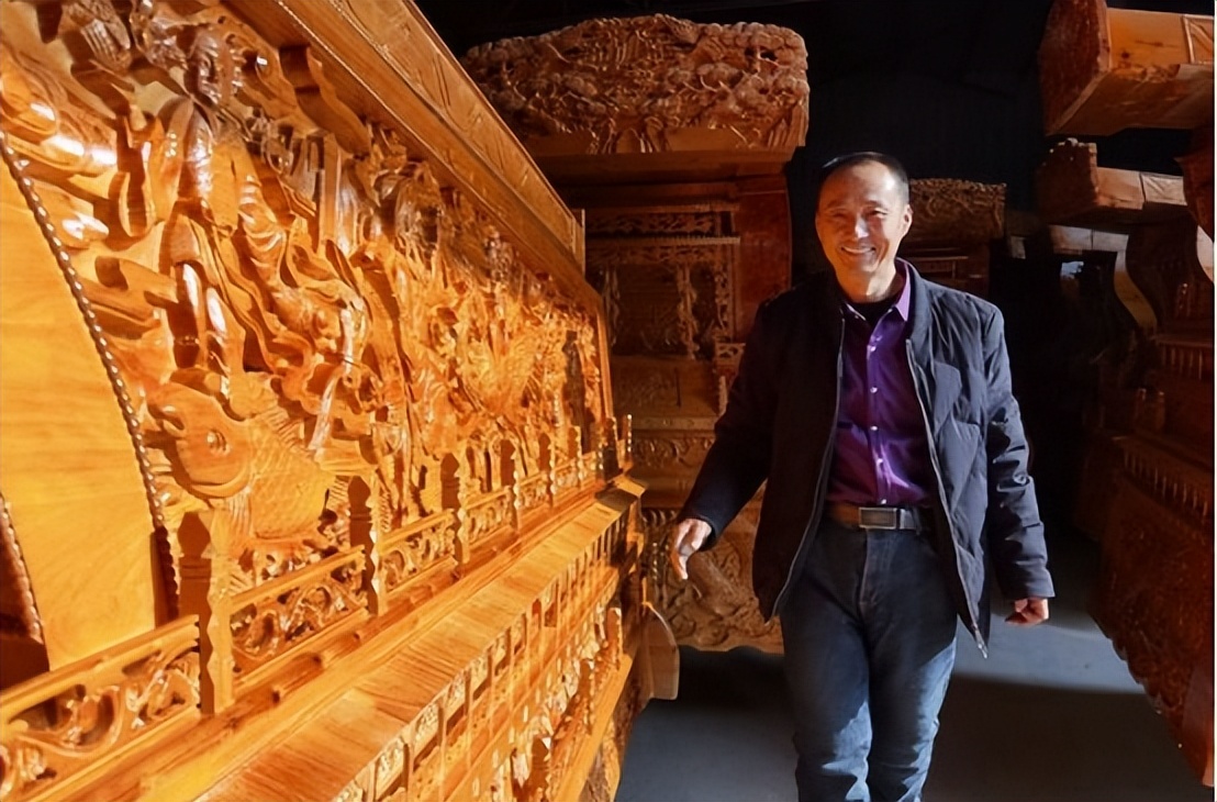 农民老木工做棺材视频,山西农民大哥做棺材