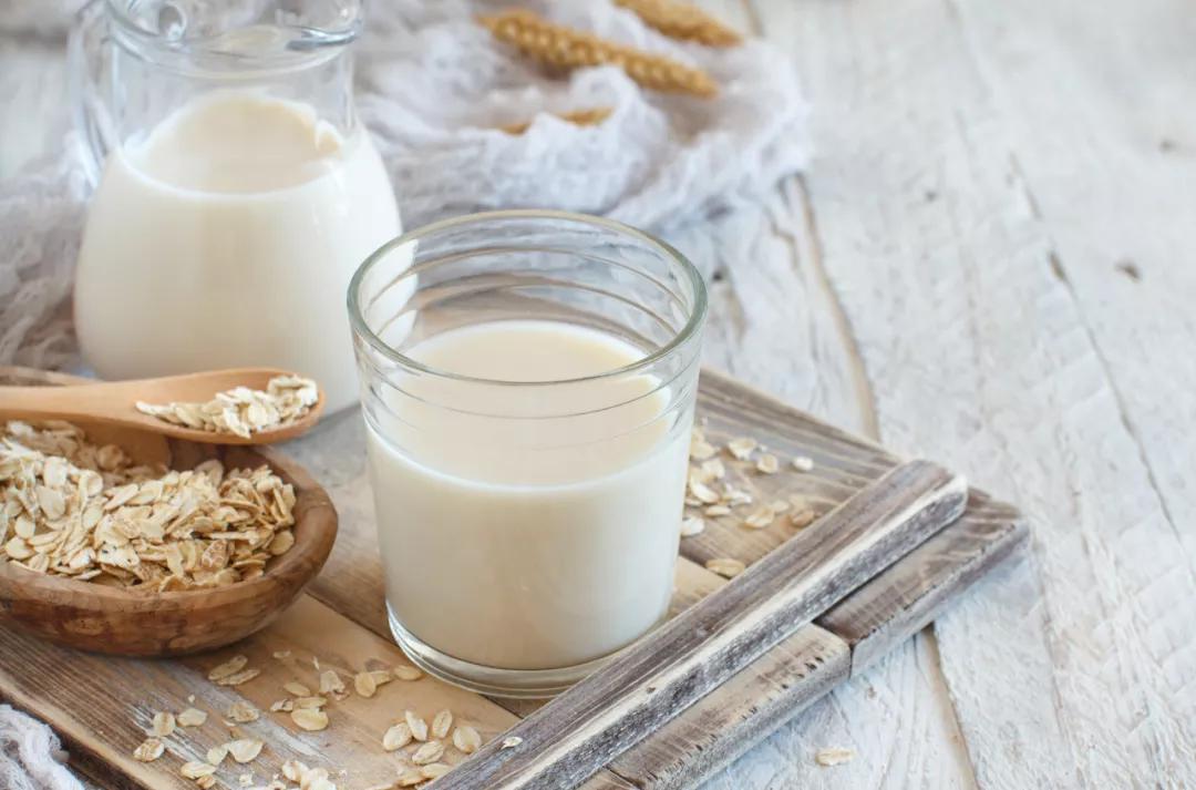 孩子偶尔打喷嚏流鼻涕怎么预防,小孩打喷嚏流鼻涕是感冒的前兆吗