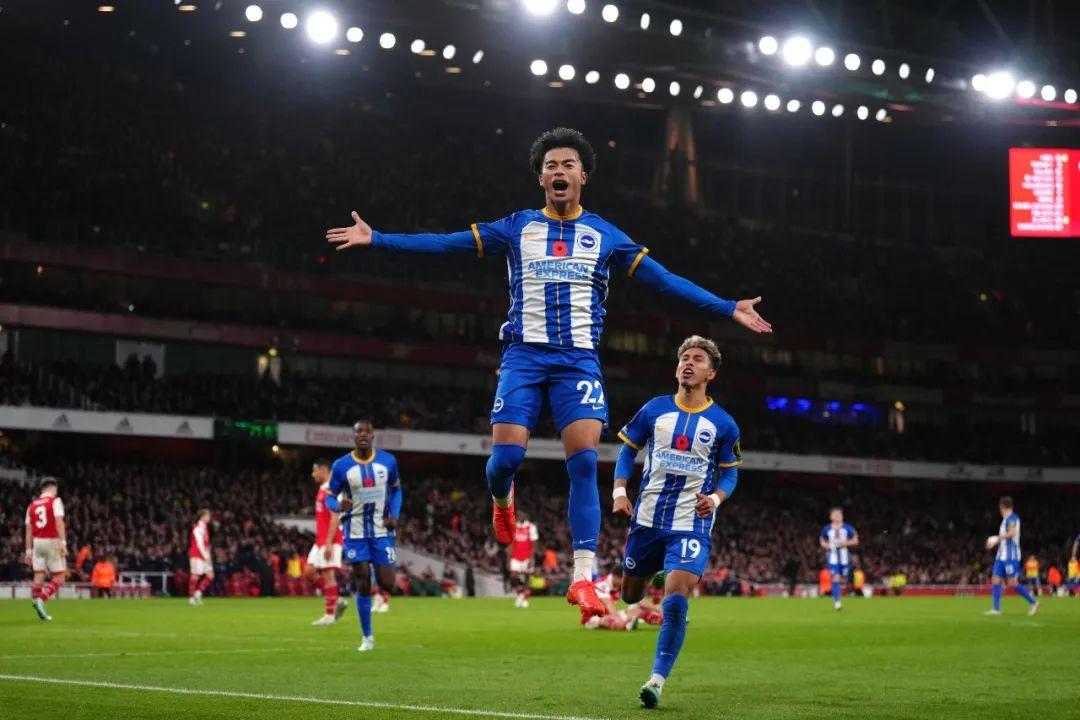 从足球小将到日本蓝武士,从足球少年到一代球王