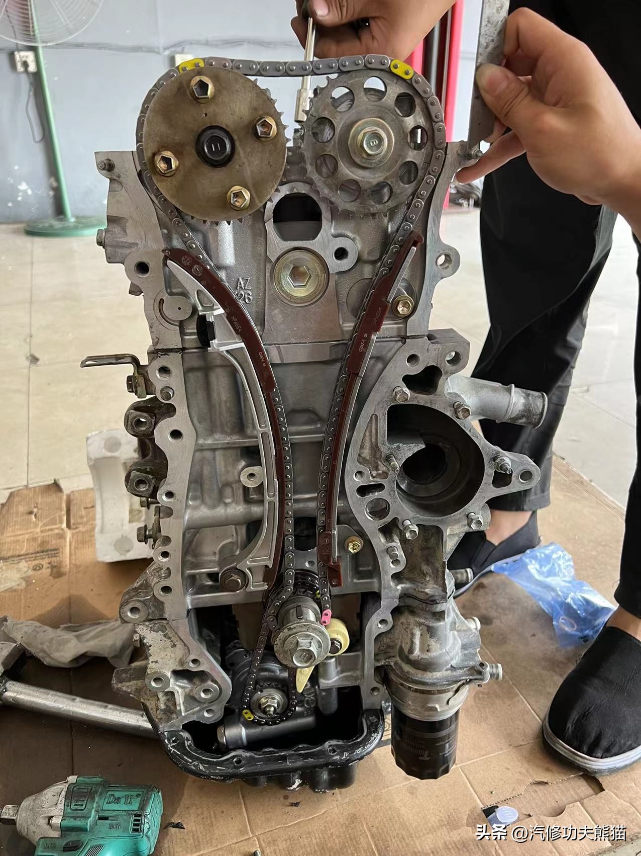 凯美瑞路上趴窝,一车传三代的丰田