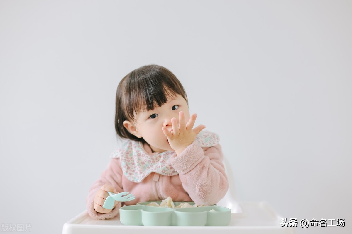 2022虎年喜水木的女孩名字,2022虎年缺土火女孩最佳名字