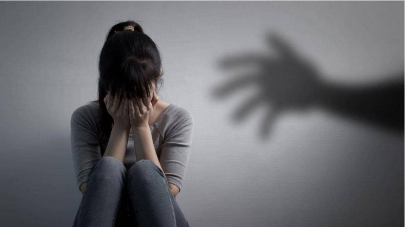 《狂飙》中的供电局长杨健，现实中能贪多少钱？让人想不到