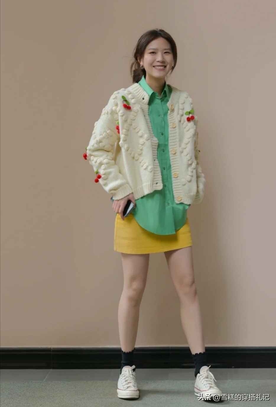 毛衣宽松慵懒风配小脚裤配靴子,搭配裙子裤子都好看的冬季鞋子