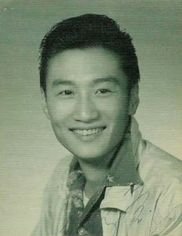 谢贤李小龙谁大,谢贤成龙