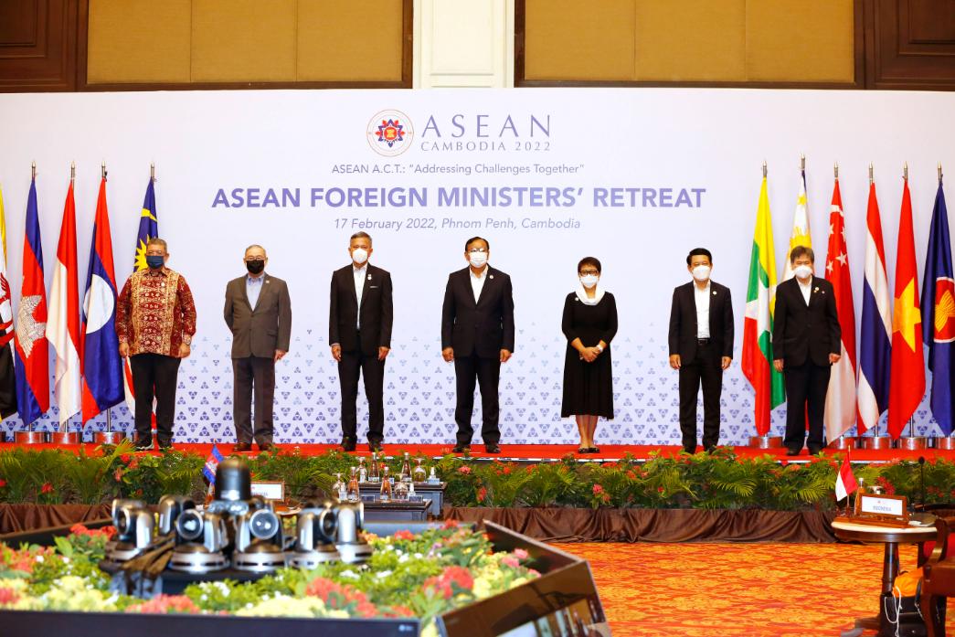 为提高阿里巴巴东南亚市场营销策略，可提出哪些建议？