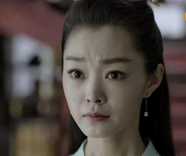 哪几个女明星的鼻子不好看,鼻子不好看的十大女星