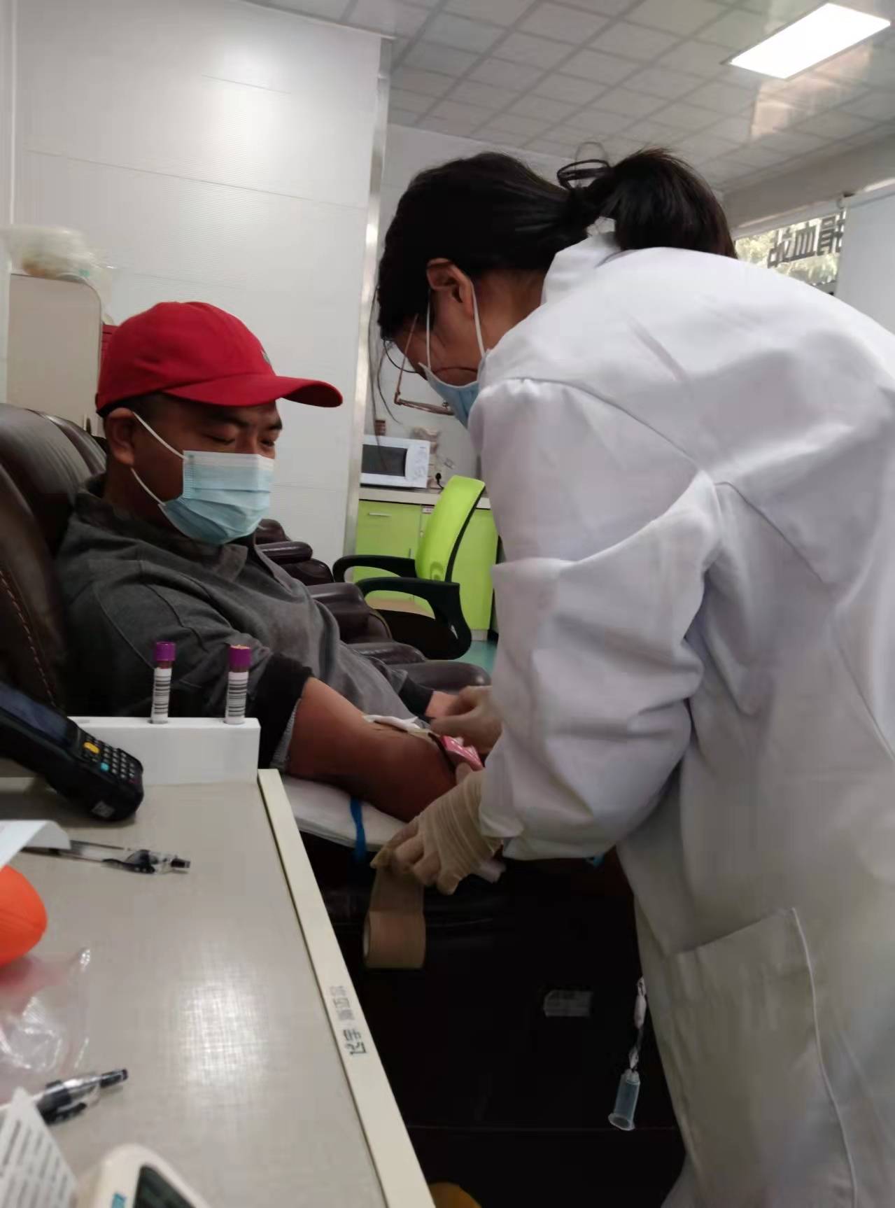 淅川张河村：“家书”激励在外务工的张河人满格战疫情