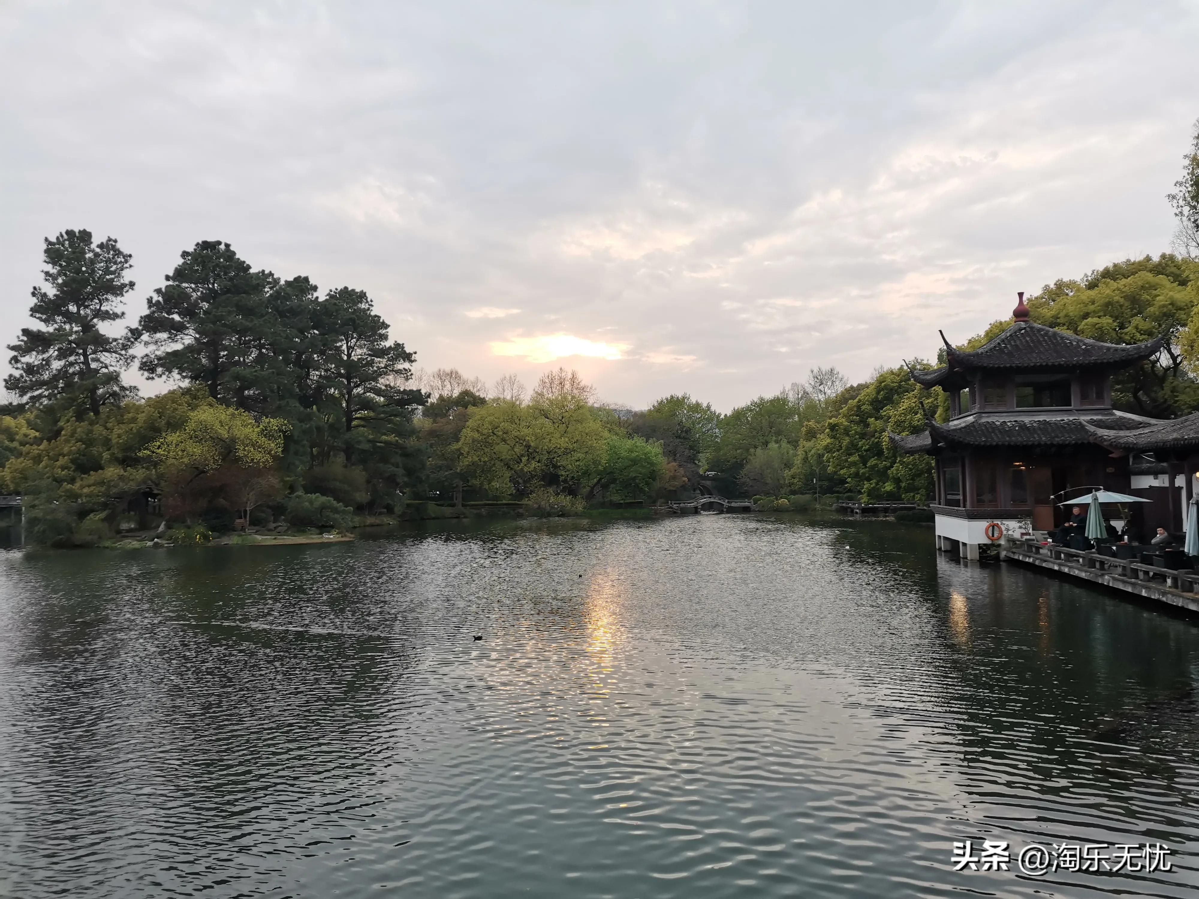 来杭州不要错过紧邻雷峰塔和苏堤的太子湾公园花展！#赏花地图