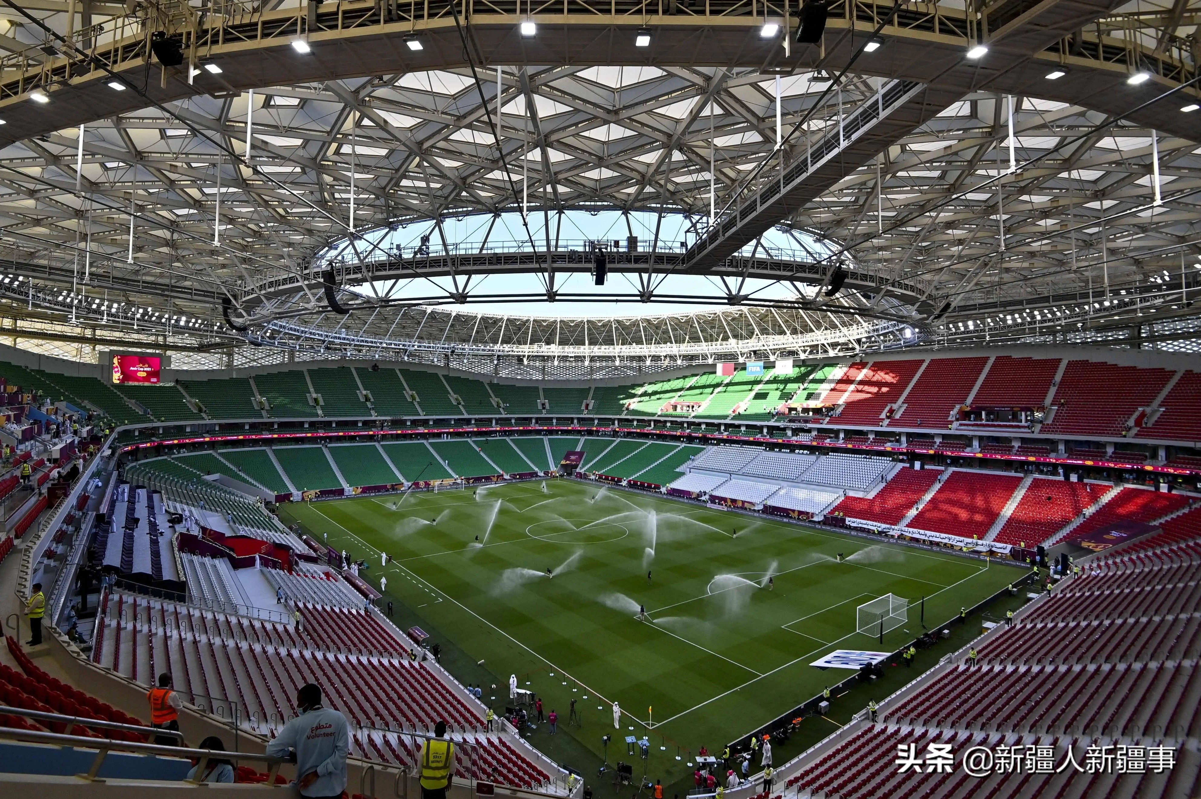 乌鲁木齐在建产业园,新疆建一座专业足球场