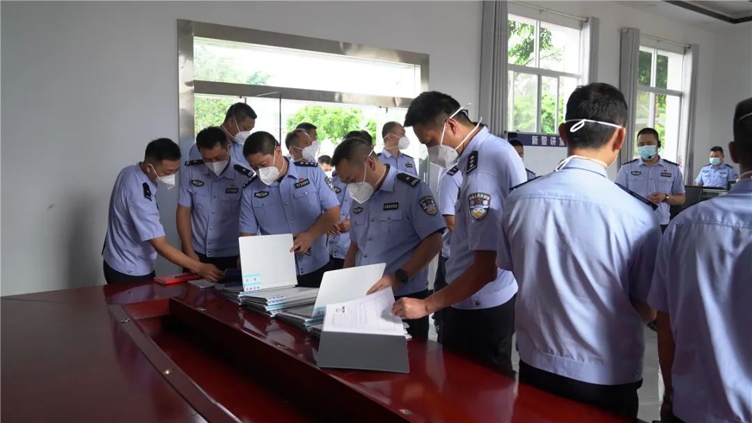 基层派出所召开公安工作会,考察枫桥式派出所创建工作