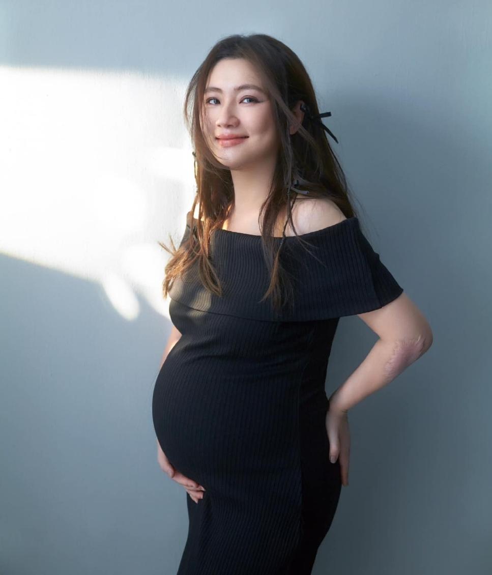 selina生子是顺产吗,ella谈selina生孩子了吗