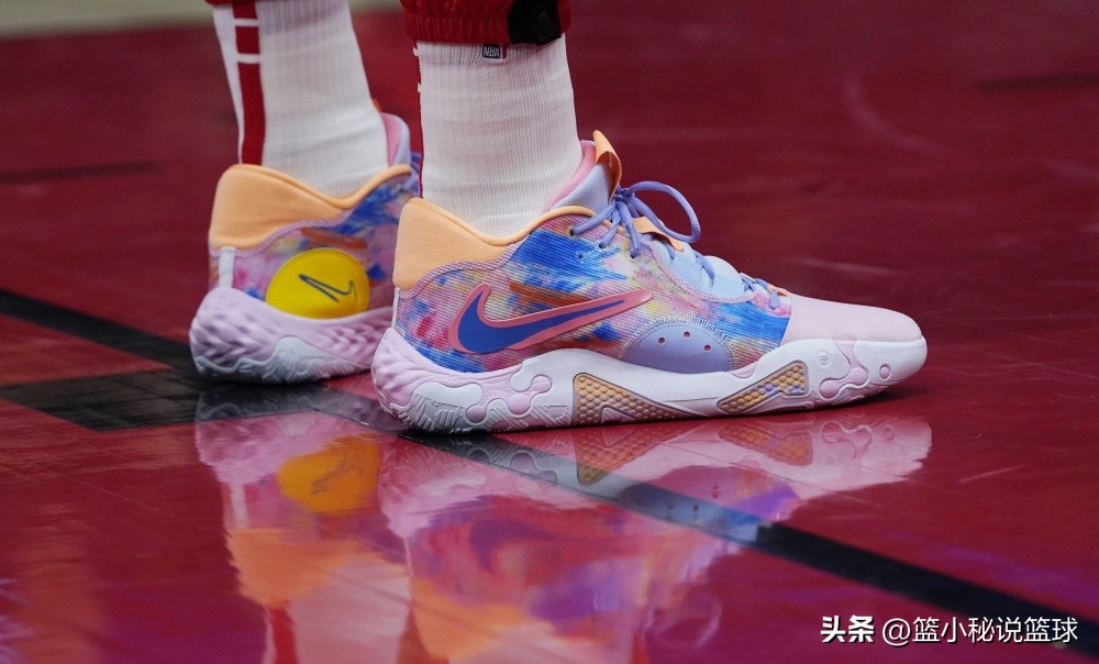 2019nba总决赛杜兰特球鞋,杜兰特在nba上穿的最好看的篮球鞋