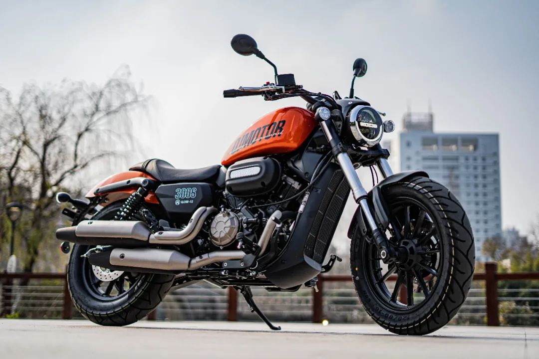 qj新闪300s测评,qjmotor300s测评