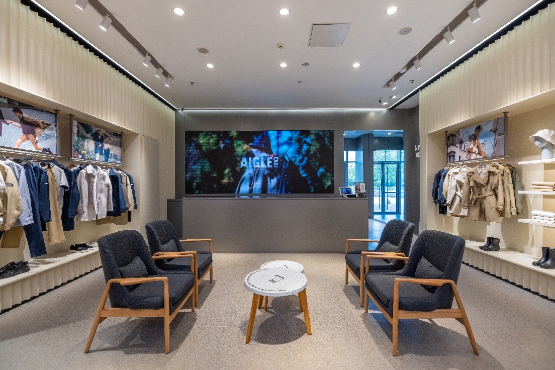 AIGLE北京INDIGO轻奢概念店盛装开业,可持续理念打造城市森林