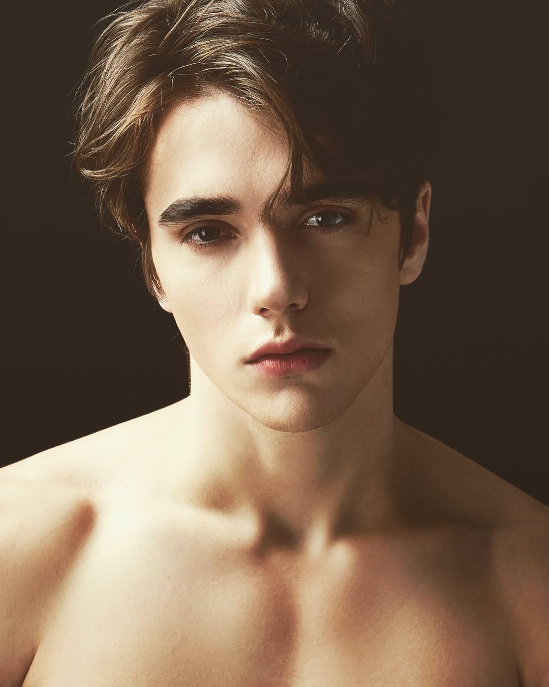 188身高男模特,185高颜值小哥哥肌肉男